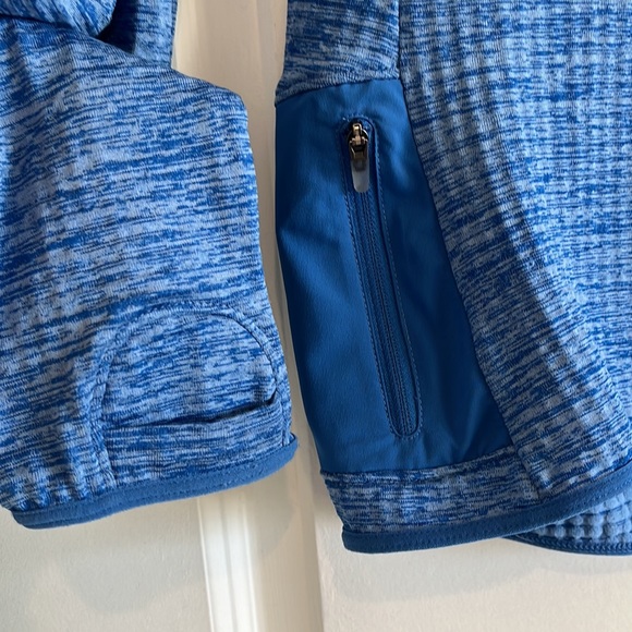 Nike Dri Fit Performance Running 1/4 Zip Lightweight Pullover - Picture 3 of 4